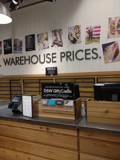 Shoe Store «DSW Designer Shoe Warehouse», reviews and photos, 110 Slater St, Manchester, CT 06040, USA