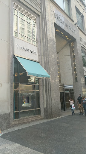 Jewelry Store «Tiffany & Co.», reviews and photos, 730 N Michigan Ave, Chicago, IL 60611, USA