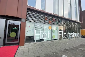 Flores House Foundation image