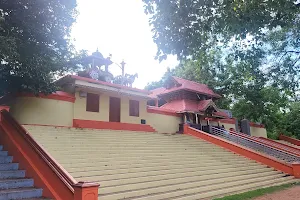 Sreekrishna Swami Temple Pond image