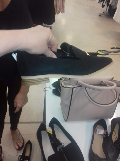 Stores to buy women's backpacks Bradford