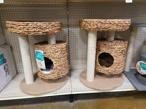 Pet Supply Store «PetSmart», reviews and photos, 3347 E Foothill Blvd, Pasadena, CA 91107, USA