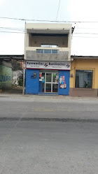 Farmacia De La Cruz