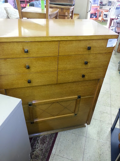 Used Furniture Store «Bargain Land USA», reviews and photos, 1906 E Railroad St, Heidelberg, PA 15106, USA