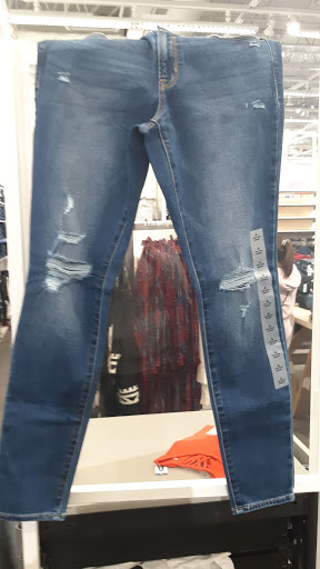 Clothing Store «Old Navy», reviews and photos, 1400 Willowbrook Mall, Wayne, NJ 07470, USA