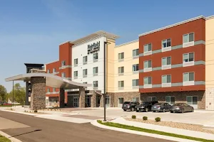 Fairfield Inn & Suites by Marriott Northfield image