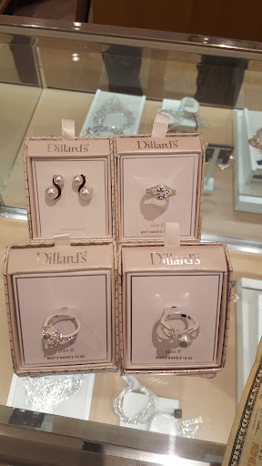 Shopping Mall «Wolfchase Galleria», reviews and photos, 2760 N Germantown Pkwy, Memphis, TN 38133, USA