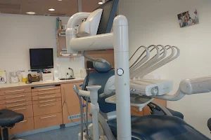 Dentists Center image