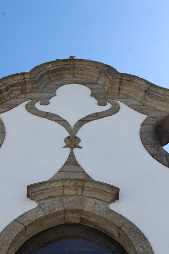 Avaliações doIgreja Paroquial de Cornes em Vila Nova de Cerveira - Igreja