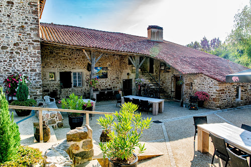 Camping Le Colombier à Saint-Martin-Lars-en-Sainte-Hermine