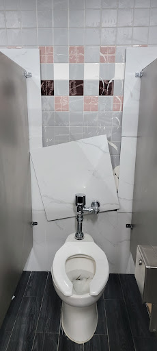 Movie Theater «Edison Park 8 Cinemas», reviews and photos, 2235 Winkler Ave, Fort Myers, FL 33901, USA