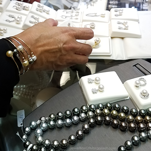 Jewelry Store «Jewel Box of Morgan Hill», reviews and photos, 17190 Monterey St # 101, Morgan Hill, CA 95037, USA