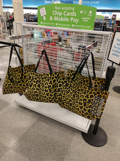Clothing Store «Ross Dress for Less», reviews and photos, 1401 Missouri Ave N, Largo, FL 33770, USA