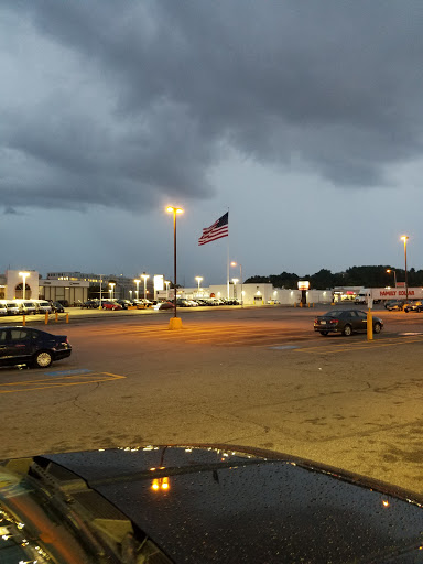 Liquor Store «Austin Liquors», reviews and photos, 117 Gold Star Blvd, Worcester, MA 01606, USA