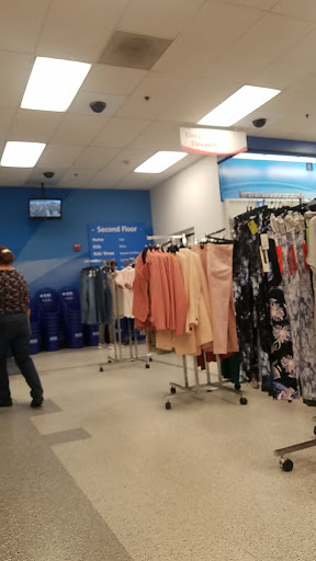 Clothing Store «Ross Dress for Less», reviews and photos, 241 N Glendale Ave, Glendale, CA 91206, USA