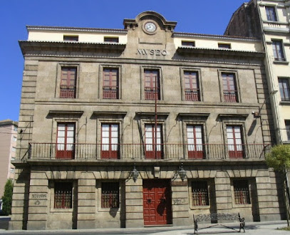 Real Academia Gallega de Bellas Artes - Pl. del Pintor Sotomayor, 1, 15001 A Coruña, Spain