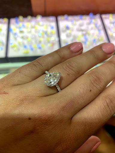 Jewelry Store «Golden Nugget Jewelers», reviews and photos, 800 Chestnut St, Philadelphia, PA 19107, USA