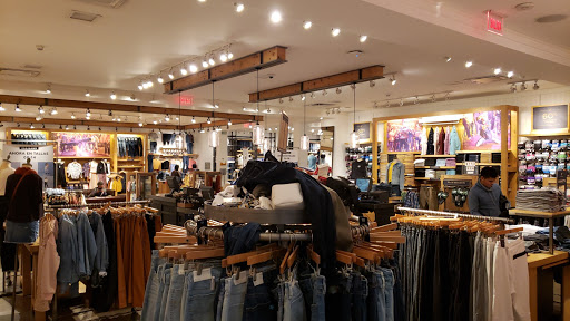 American Eagle Outlet