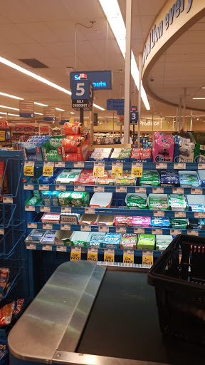 Grocery Store «Food Lion», reviews and photos, 980 Kildaire Farm Rd, Cary, NC 27511, USA