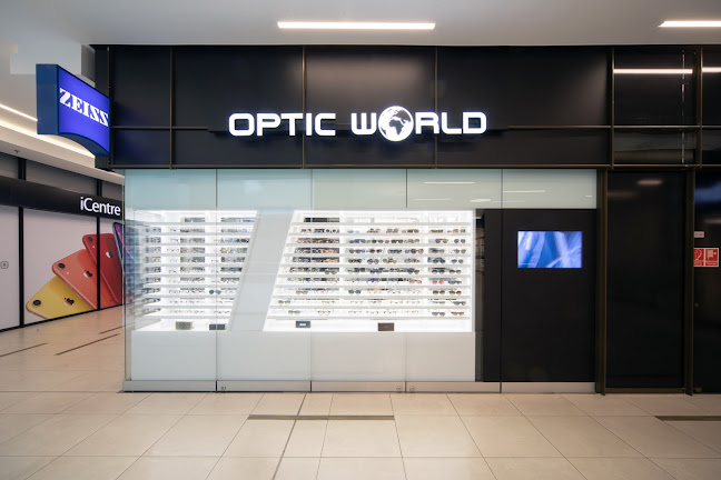 Nyitvatartás: Optic World MOM Park