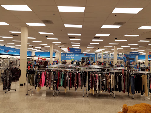 Clothing Store «Ross Dress for Less», reviews and photos, 3024 Wake Forest Rd, Raleigh, NC 27609, USA