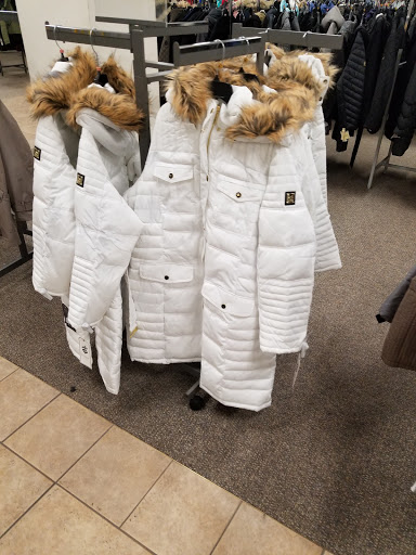 Clothing Store «Burlington Coat Factory», reviews and photos, 24 Wayne Hills Mall, Wayne, NJ 07470, USA