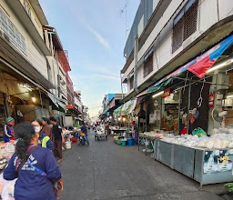 Morning Market - Talad Chao Wat Klang photo