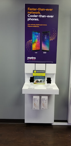 Cell Phone Store «MetroPCS Authorized Dealer», reviews and photos, 21631 Village Lakes Shopping Center Dr, Land O Lakes, FL 34639, USA