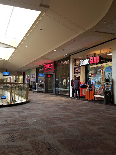 Shopping Mall «Livingston Mall», reviews and photos, 112 Eisenhower Pkwy, Livingston, NJ 07039, USA