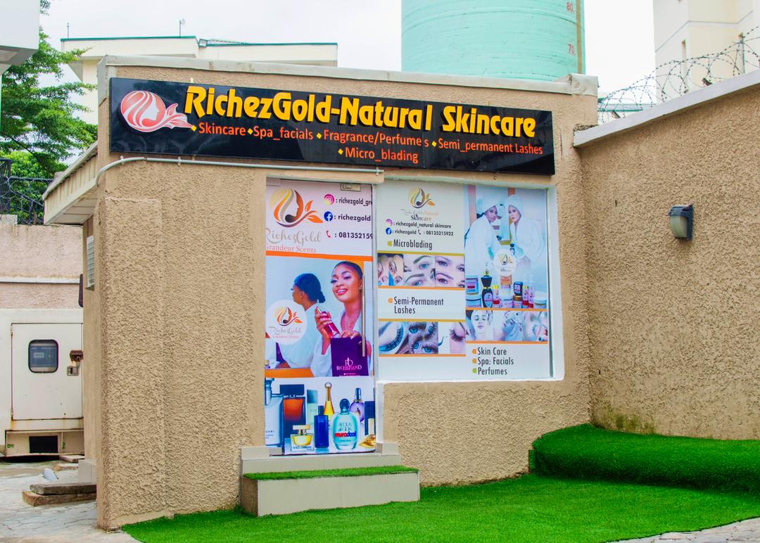 Richezgold beauty parlor