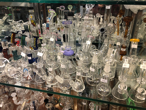 Tobacco Shop «Northern Lights 2», reviews and photos, 270 Enfield St, Enfield, CT 06082, USA