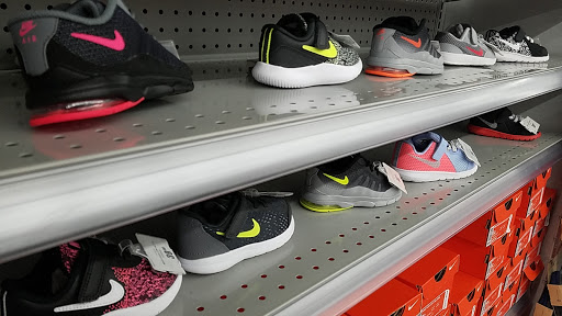 Sporting Goods Store «Academy Sports + Outdoors», reviews and photos, 1260 S Amity Rd, Conway, AR 72032, USA