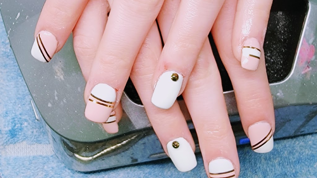 N Y Nails 56601