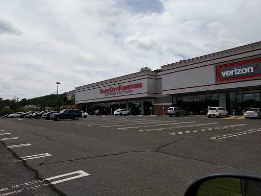 Value City Furniture, 200 US-22, Green Brook Township, NJ 08812, USA, 