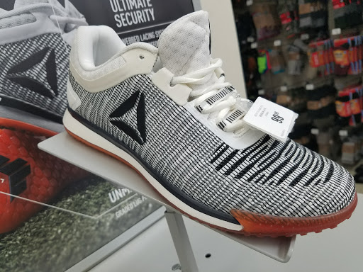 Sporting Goods Store «Academy Sports + Outdoors», reviews and photos, 4627 East Sam Houston Pkwy S, Pasadena, TX 77505, USA