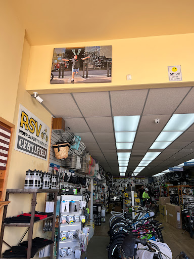 Bicycle Store «California Bicycle Inc», reviews and photos, 7462 La Jolla Blvd, La Jolla, CA 92037, USA