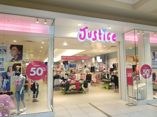 Shopping Mall «Brookfield Square», reviews and photos, 95 N Moorland Rd, Brookfield, WI 53005, USA