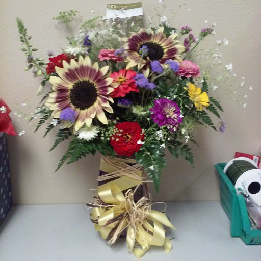 Florist «Fort Myers Flower House», reviews and photos, 3441 Fowler St, Fort Myers, FL 33901, USA