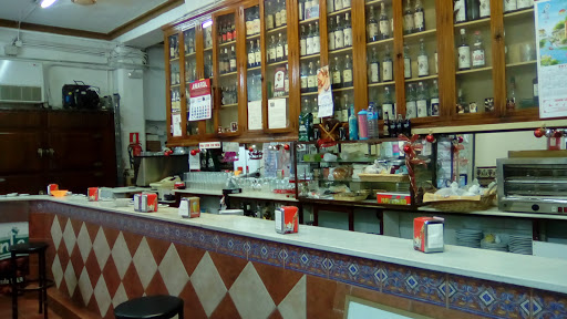 Café - Bar El Diamante - C. Pozos Dulces, 3, 29008 Málaga