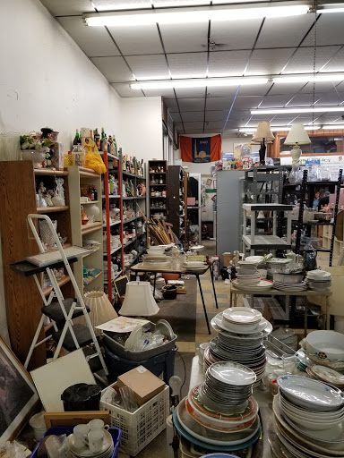 Antique Store «Englishtown Antiques & Used», reviews and photos, 42 Main St, Englishtown, NJ 07726, USA