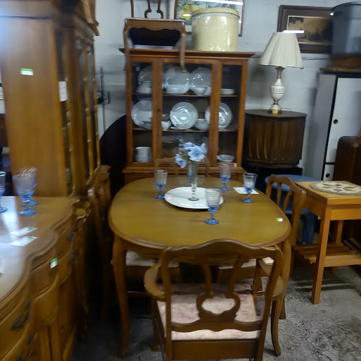 Thrift Store «Barn Auction House», reviews and photos, 440 W Chester Pike, Ridley Park, PA 19078, USA