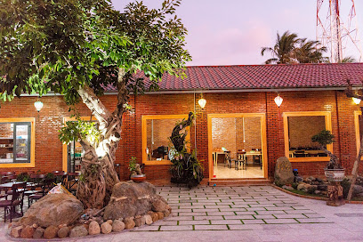 Nhã Trang CR Hotel - Khách Sạn Giá Rẻ Tại Cam Ranh