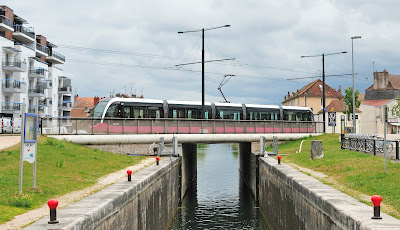 Station DiviaVélodi Navier-Jean Jaurès n°27 à Dijon