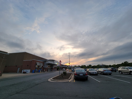 Department Store «Walmart Supercenter», reviews and photos, 11 Village Pkwy, Fredericksburg, VA 22406, USA