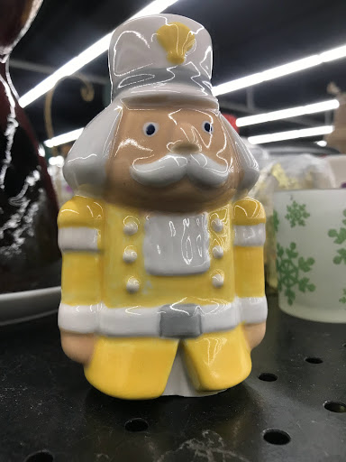 Thrift Store «Rescued Treasures», reviews and photos