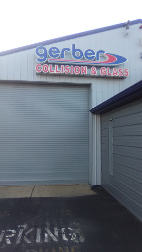 Auto Body Shop «Gerber Collision & Glass», reviews and photos, 1508 Capital Ave NE, Battle Creek, MI 49017, USA