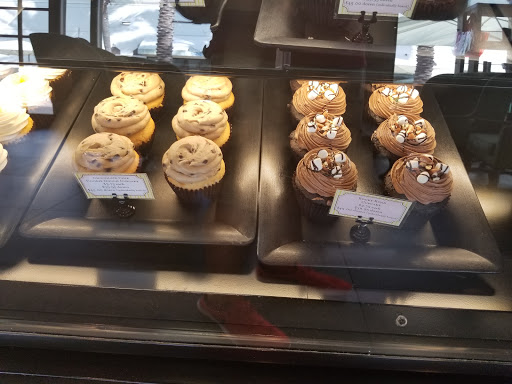 Dessert Shop «Ooh La La Dessert Boutique», reviews and photos, 770 West Sam Houston Pkwy N #500, Houston, TX 77024, USA