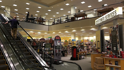 Book Store «Barnes & Noble», reviews and photos, 100 Greyrock Pl, Stamford, CT 06901, USA