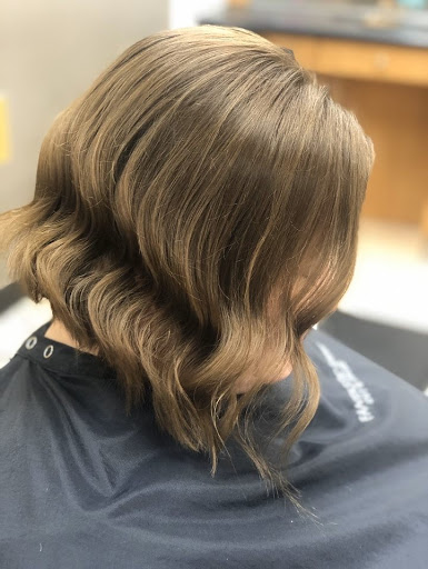 Hair Salon «Fantastic Sams Cut & Color», reviews and photos, 923 10th St, Floresville, TX 78114, USA