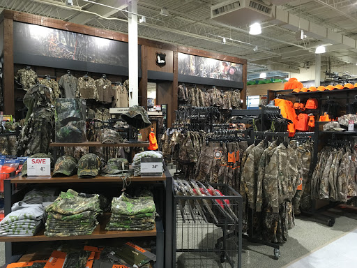 Outdoor Sports Store «Field & Stream», reviews and photos, 870 Walt Whitman Rd Ste B, Melville, NY 11747, USA